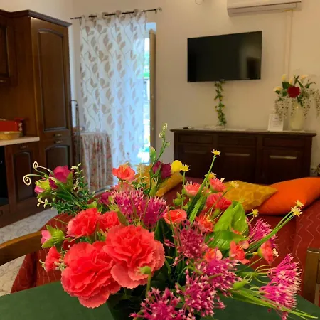 Apartamento La Casetta A Centro *